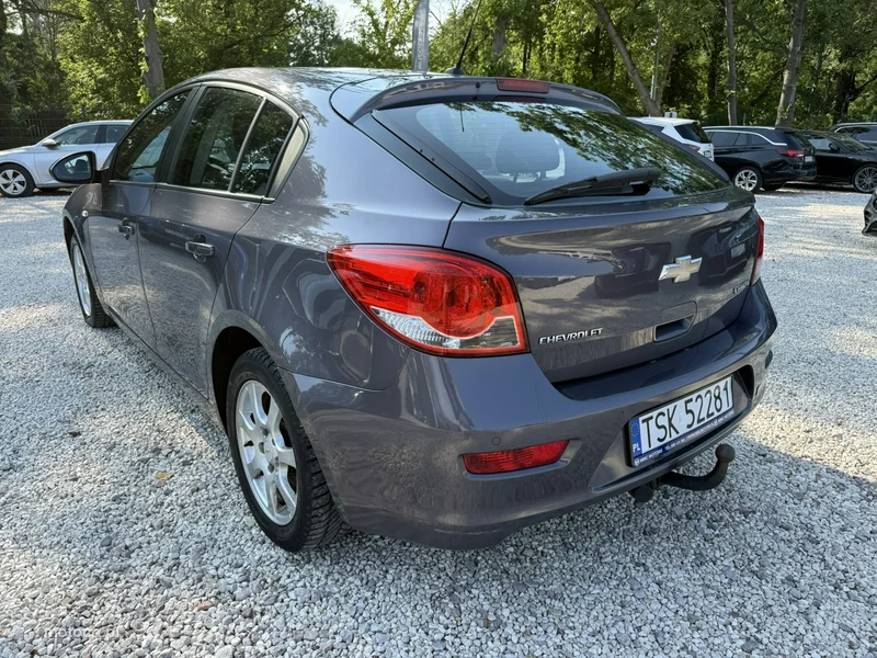Chevrolet Cruze 10