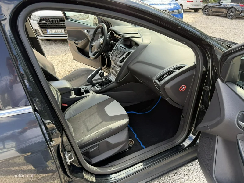 Ford Focus III 12