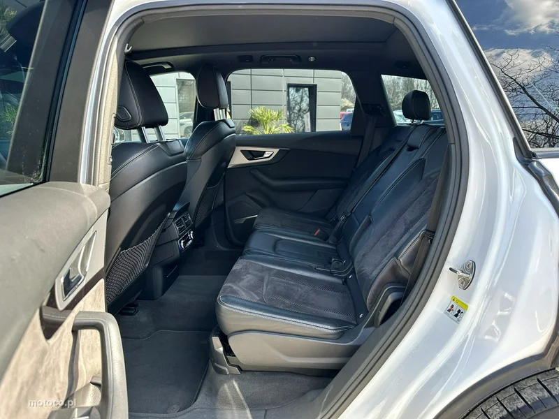 Audi Q7 4M 17