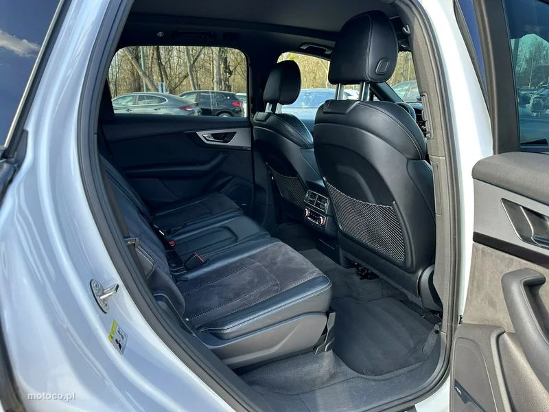 Audi Q7 4M 18