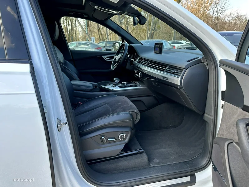 Audi Q7 4M 21