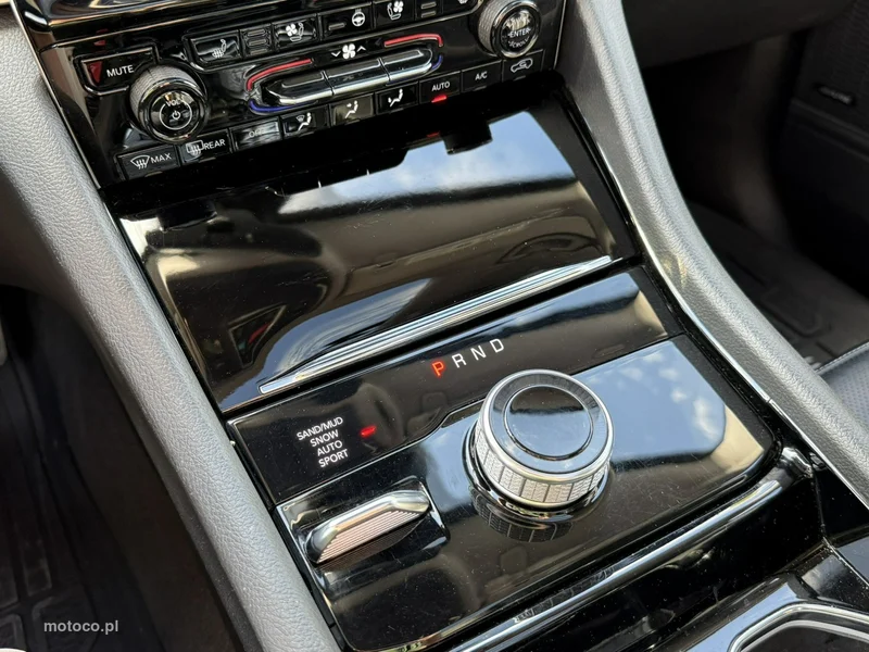 Jeep Grand Cherokee 36