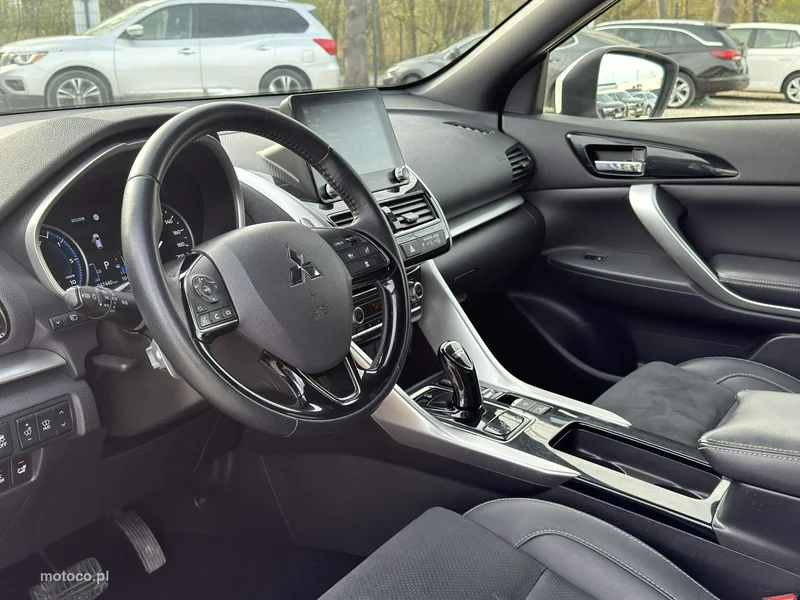 Mitsubishi Eclipse Cross 11