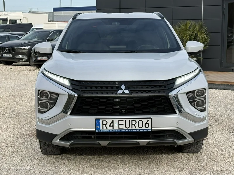 Mitsubishi Eclipse Cross 8