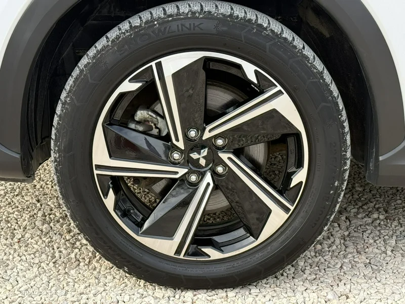 Mitsubishi Eclipse Cross 9