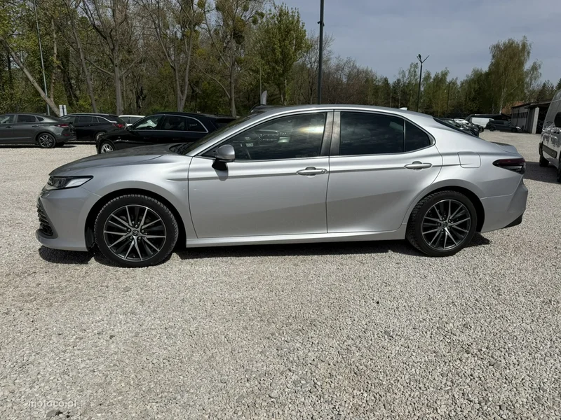Toyota Camry XV70 14