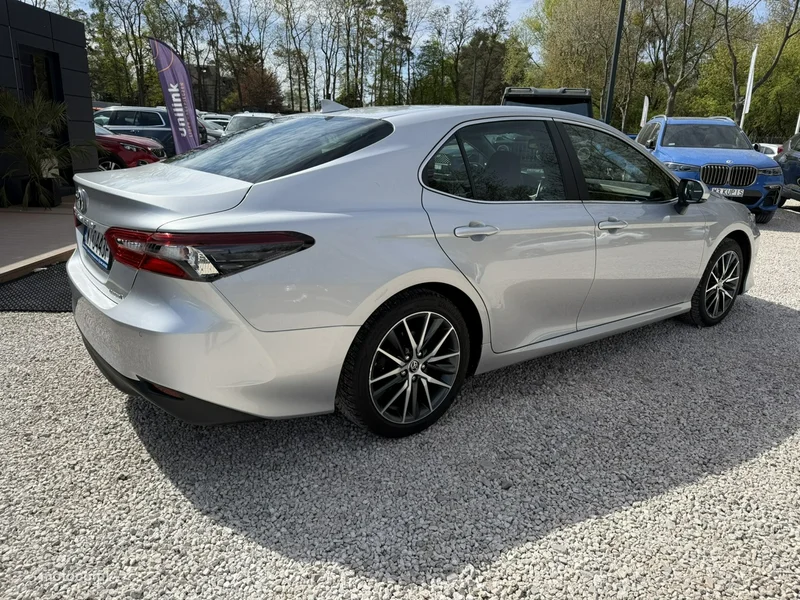Toyota Camry XV70 24