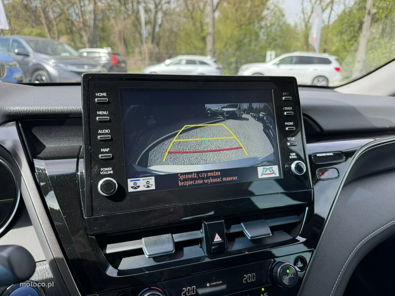Toyota Camry XV70 28