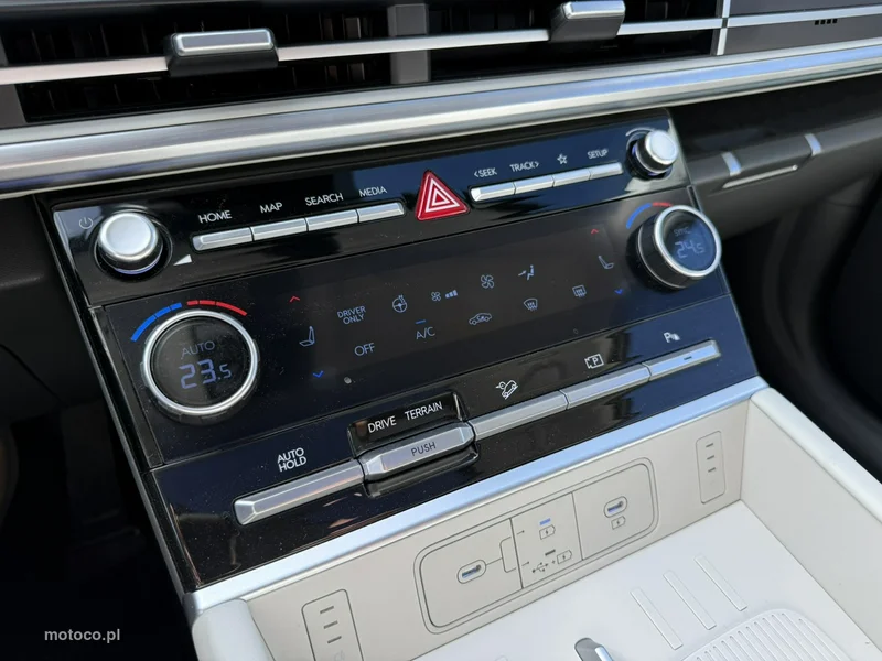 Hyundai SANTA FE 25