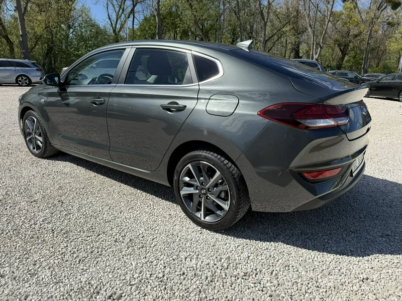Hyundai i30 13