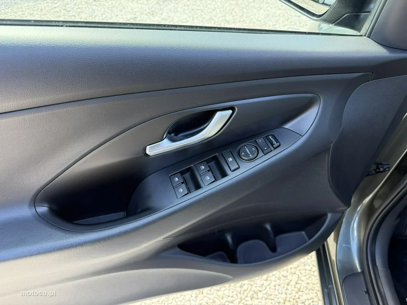 Hyundai i30 25