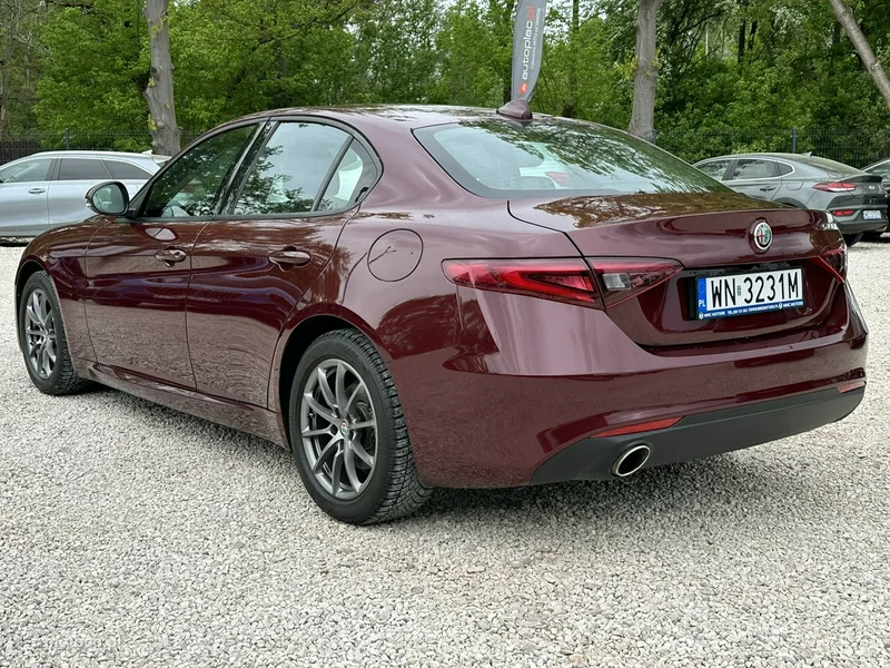 Alfa Romeo Giulia 5