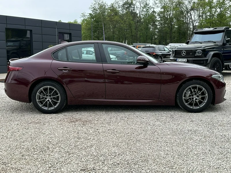 Alfa Romeo Giulia 8