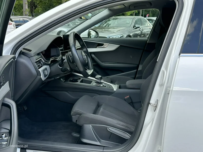 Audi A4 B9 12