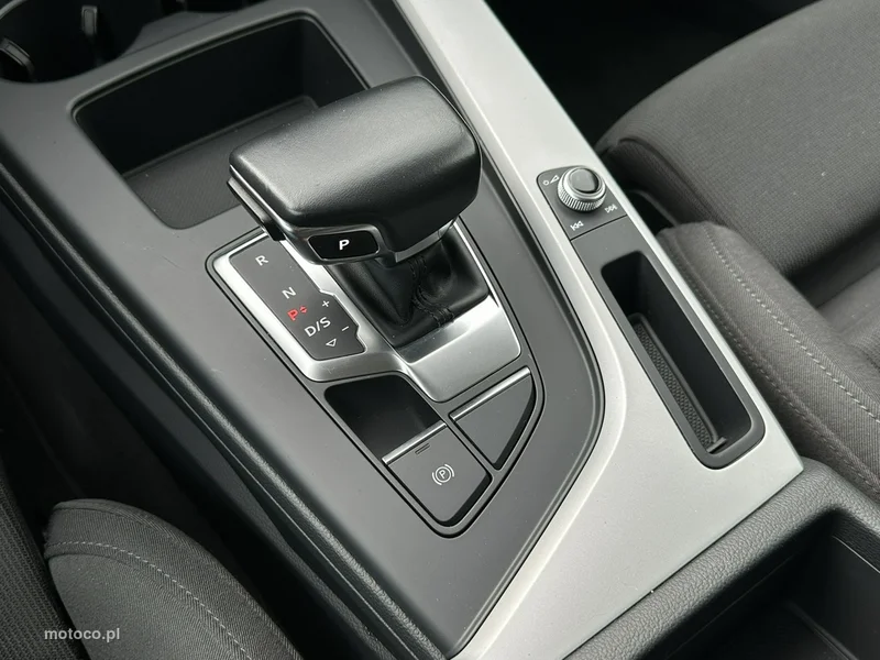 Audi A4 B9 25