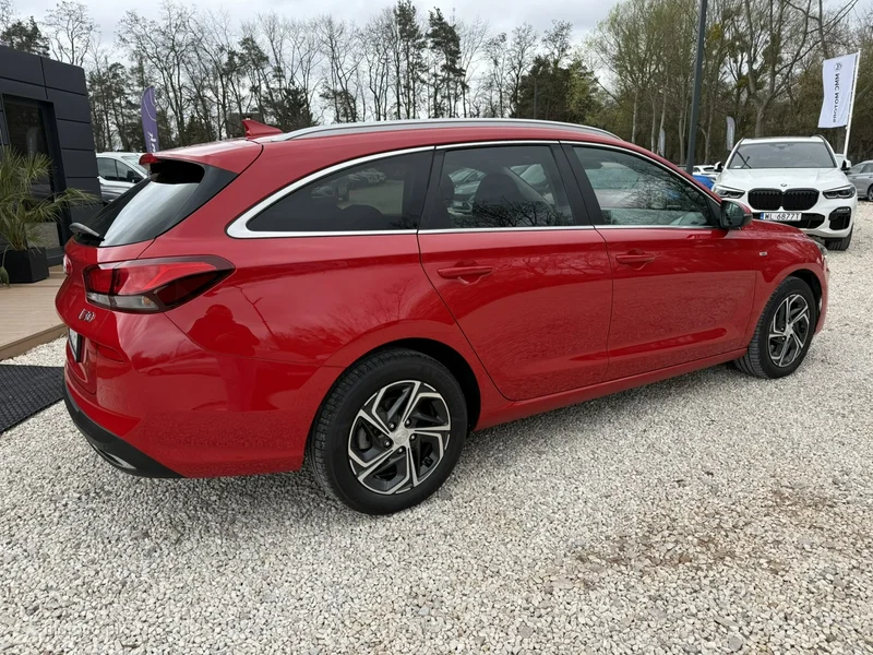 Hyundai i30 24