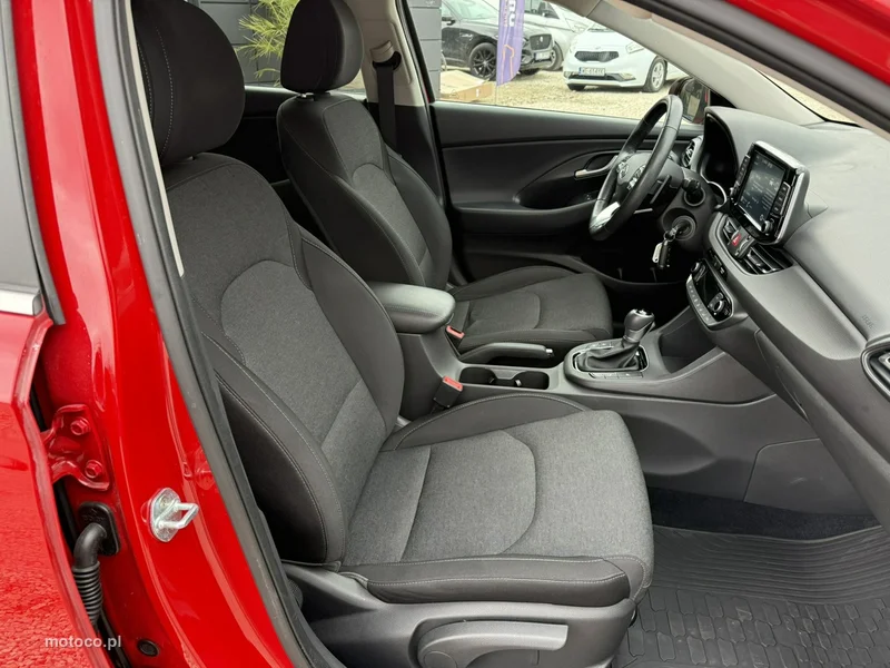 Hyundai i30 25