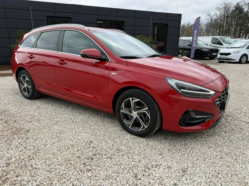 Hyundai i30 4