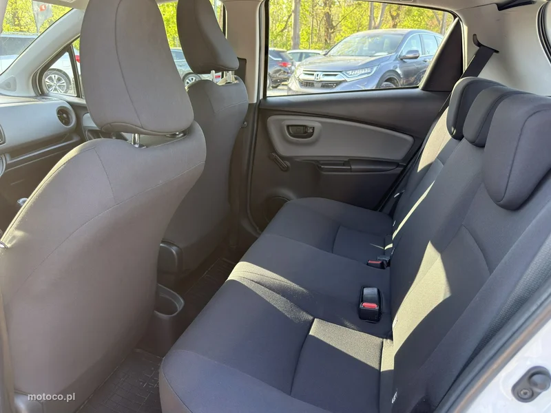 Toyota Yaris XP130 13