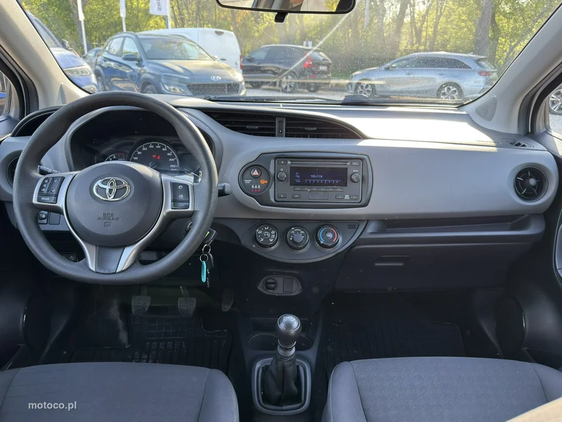 Toyota Yaris XP130 16
