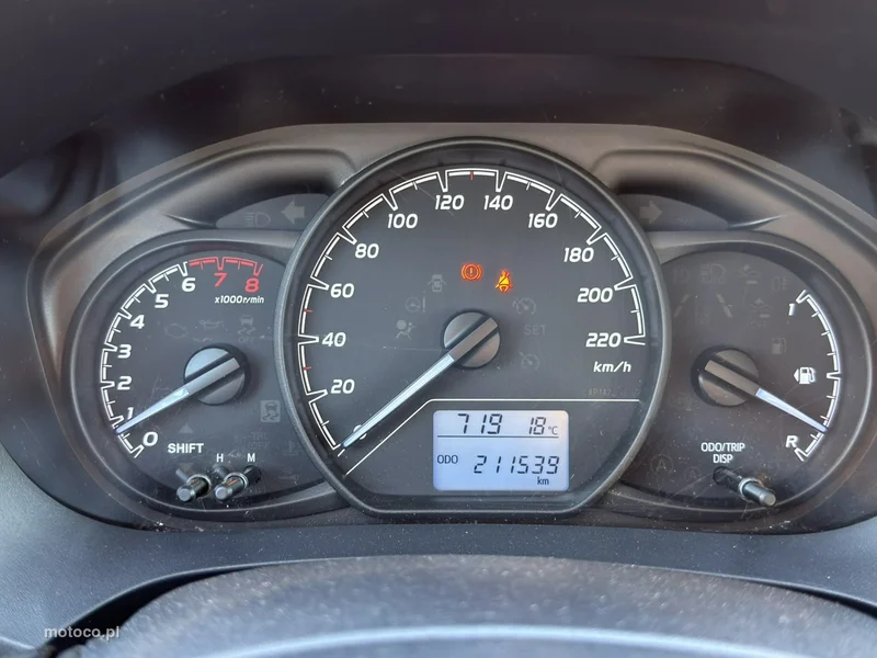 Toyota Yaris XP130 21