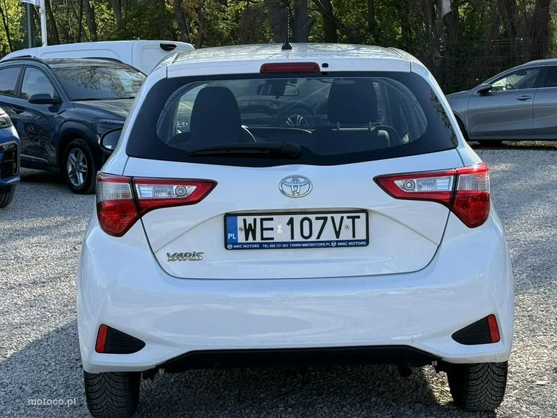 Toyota Yaris XP130 4