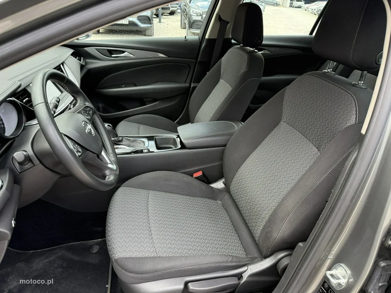 Opel Insignia B 21