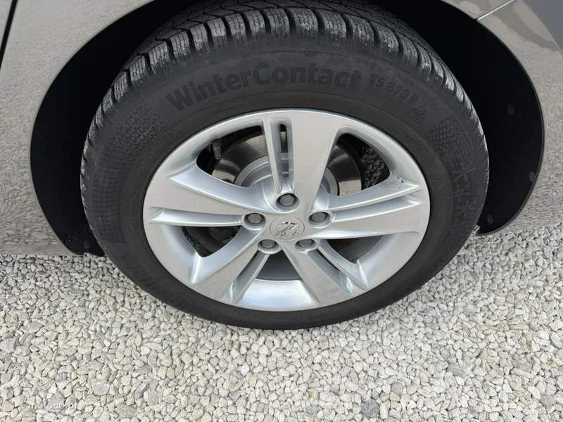 Opel Insignia B 27