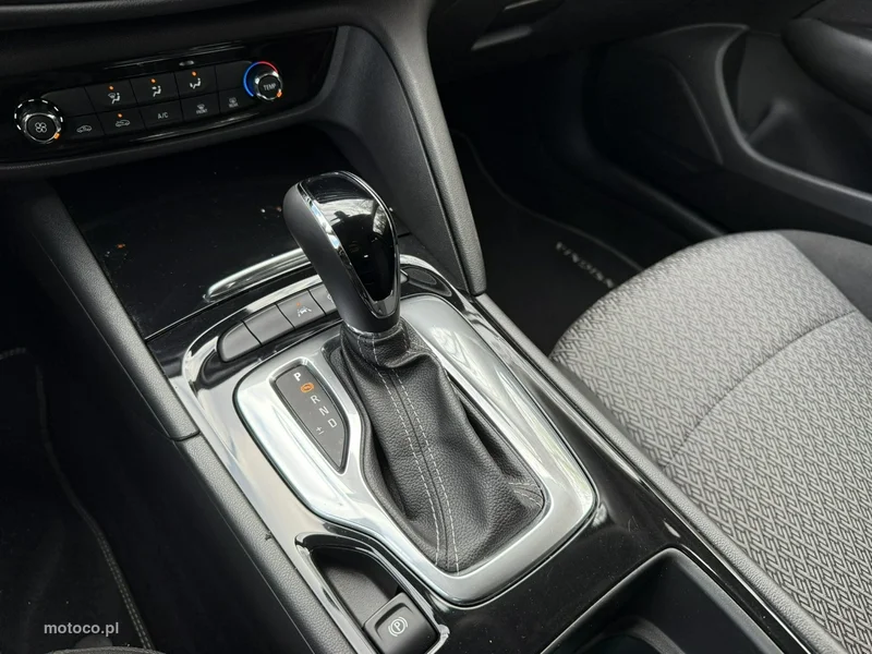 Opel Insignia B 9