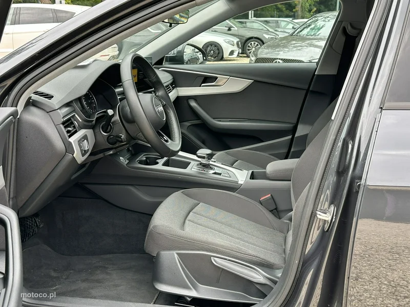 Audi A4 B9 12