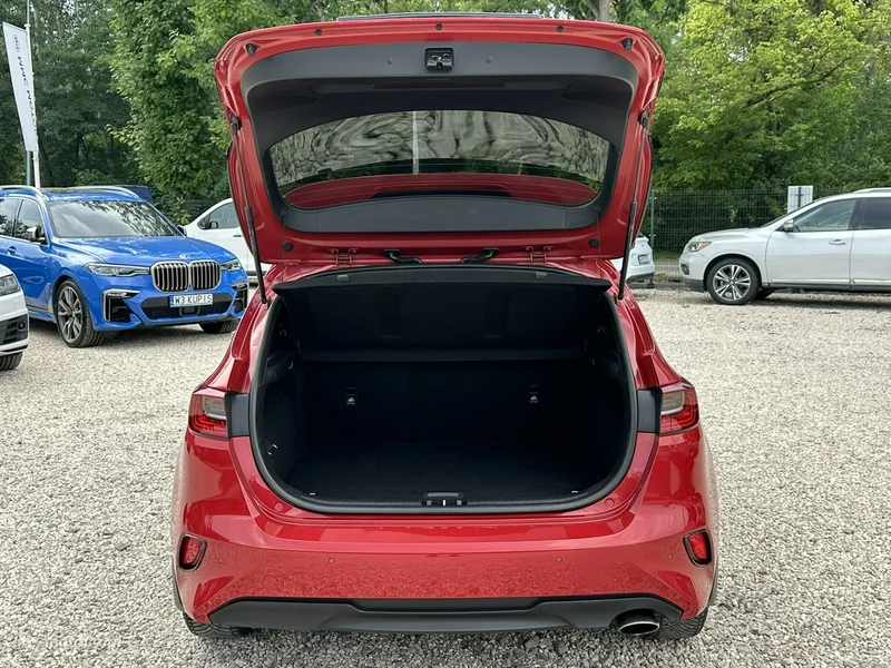 Kia Cee'd 9