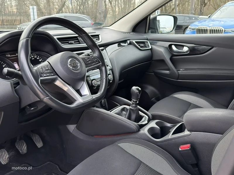 Nissan Qashqai 10