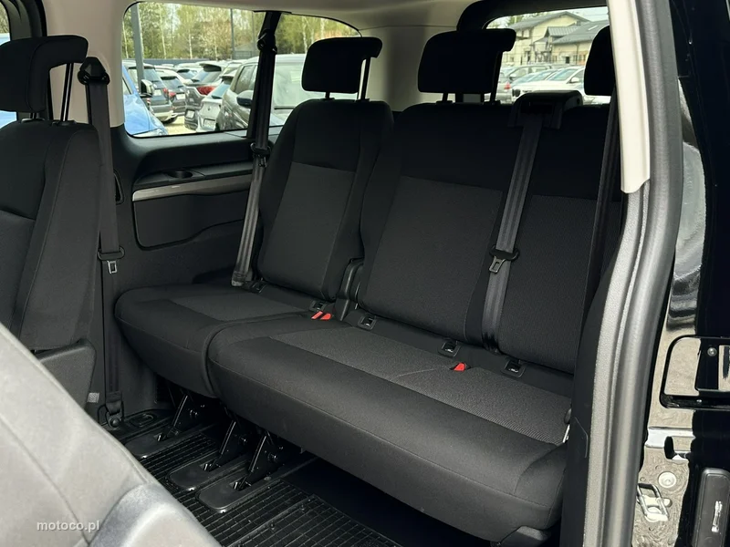 Peugeot Traveller 16
