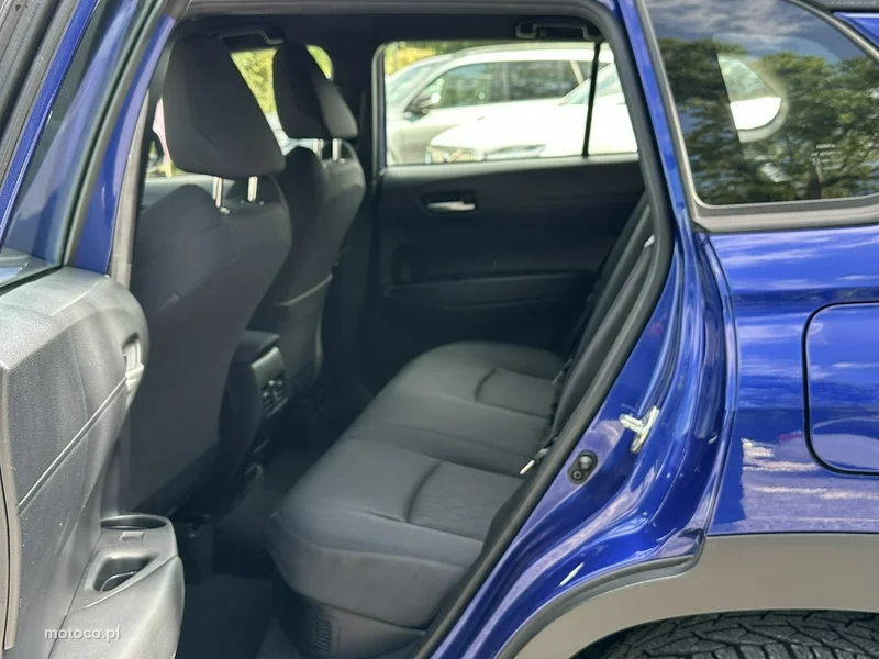 Toyota Corolla Cross 16