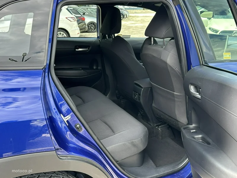 Toyota Corolla Cross 17
