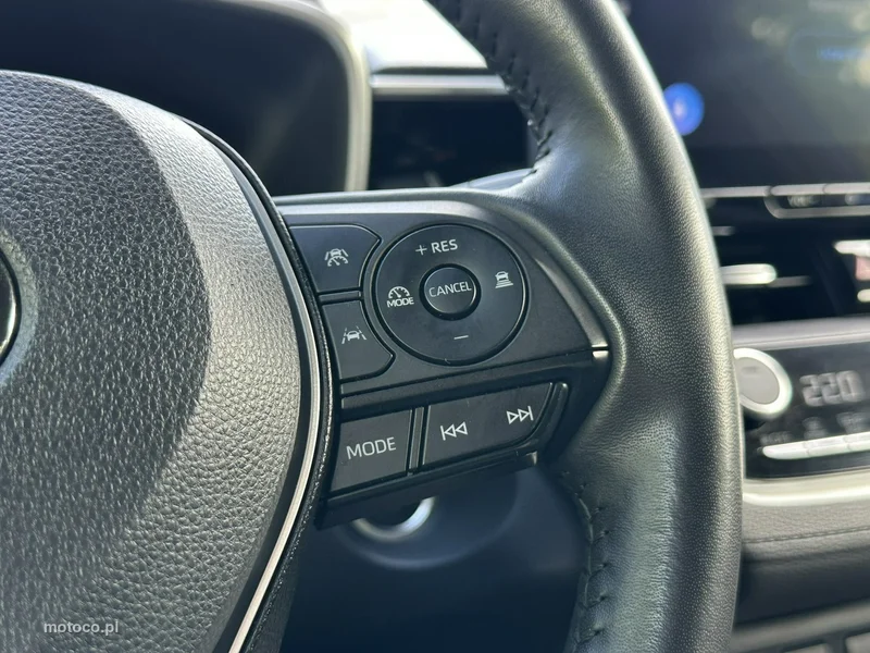 Toyota Corolla Cross 30