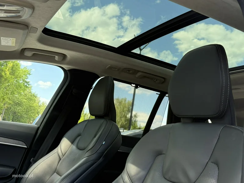 Volvo XC 90 11