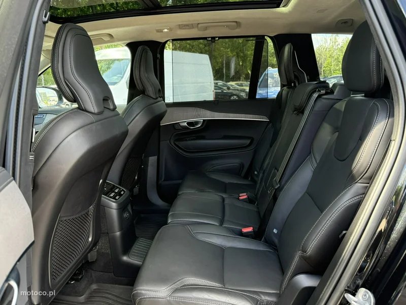 Volvo XC 90 16
