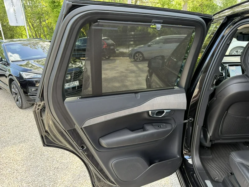 Volvo XC 90 17