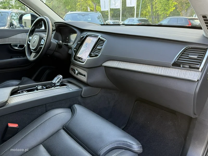 Volvo XC 90 26