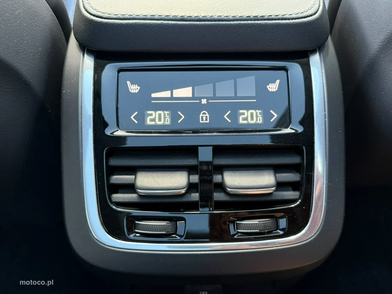 Volvo XC 90 28