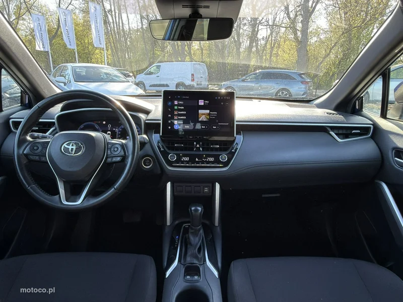 Toyota Corolla Cross 19