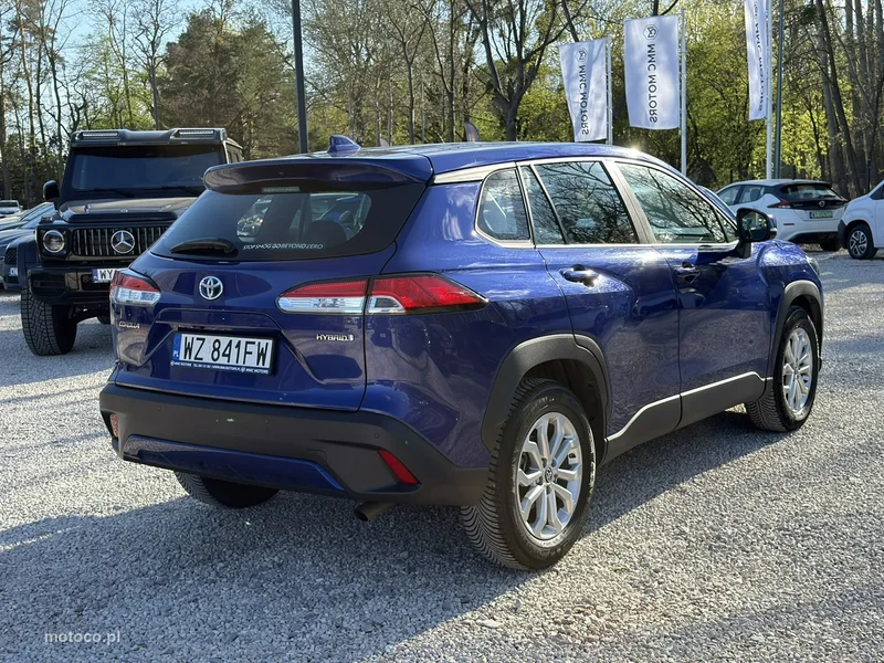 Toyota Corolla Cross 4
