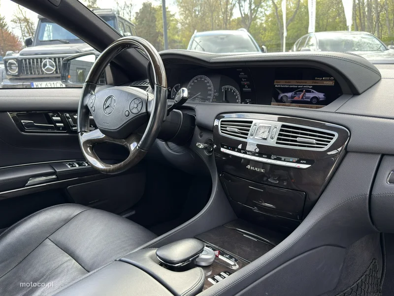 Mercedes-Benz CL C216 CL 500 23