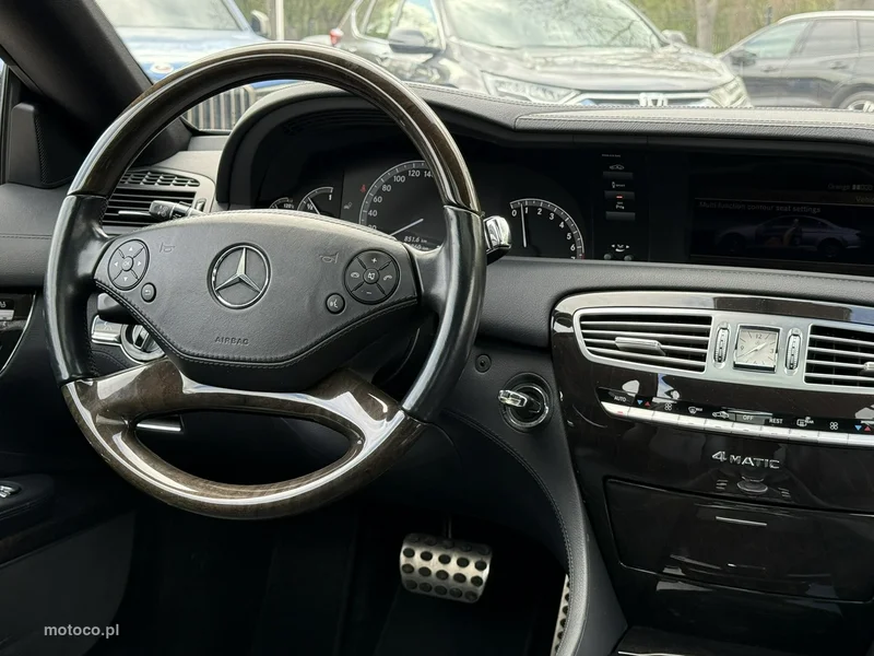 Mercedes-Benz CL C216 CL 500 26