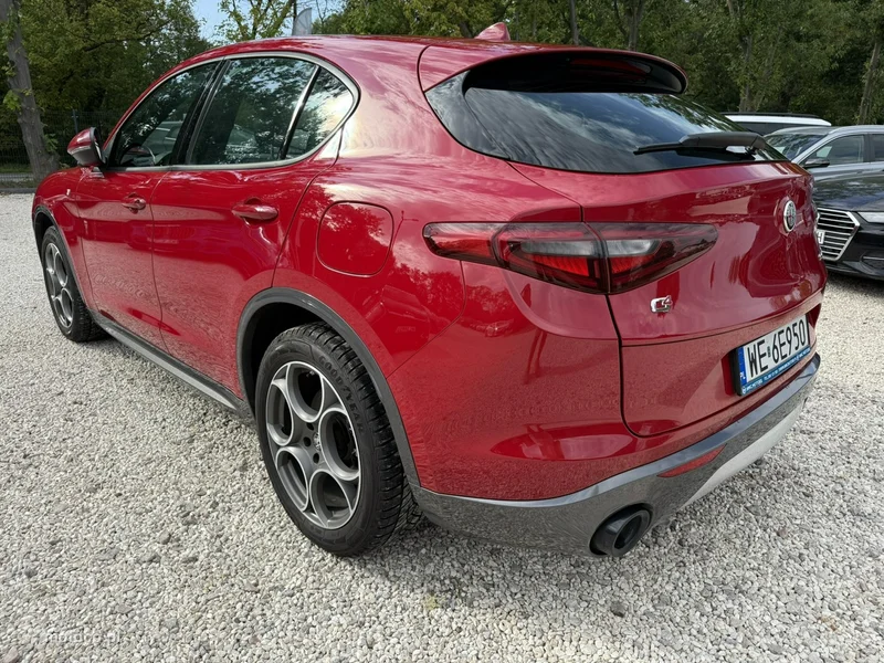 Alfa Romeo Stelvio 15