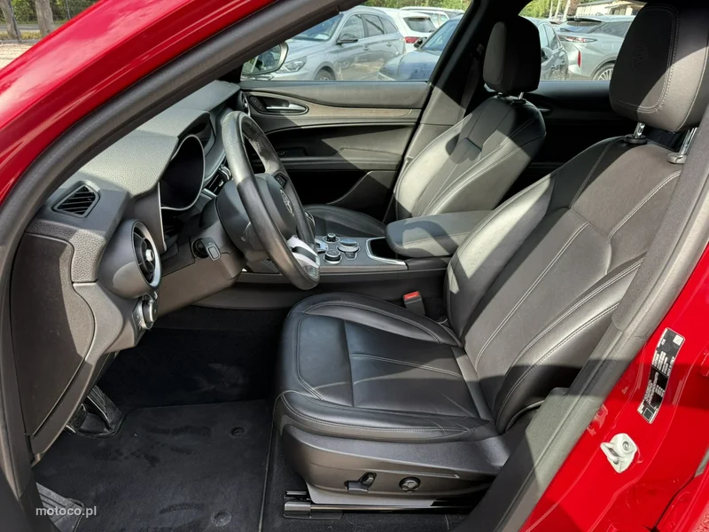 Alfa Romeo Stelvio 24
