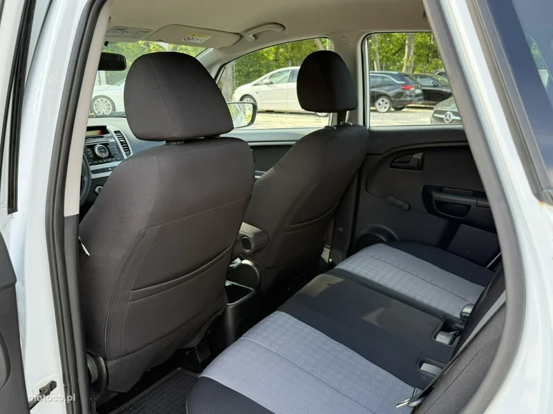 Kia Venga 14