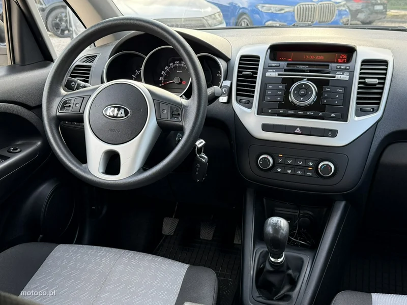 Kia Venga 21