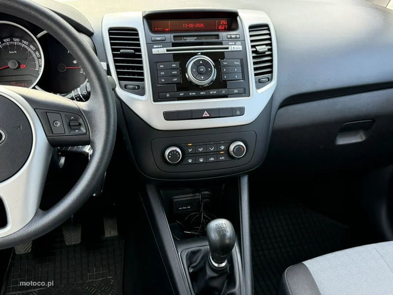 Kia Venga 23